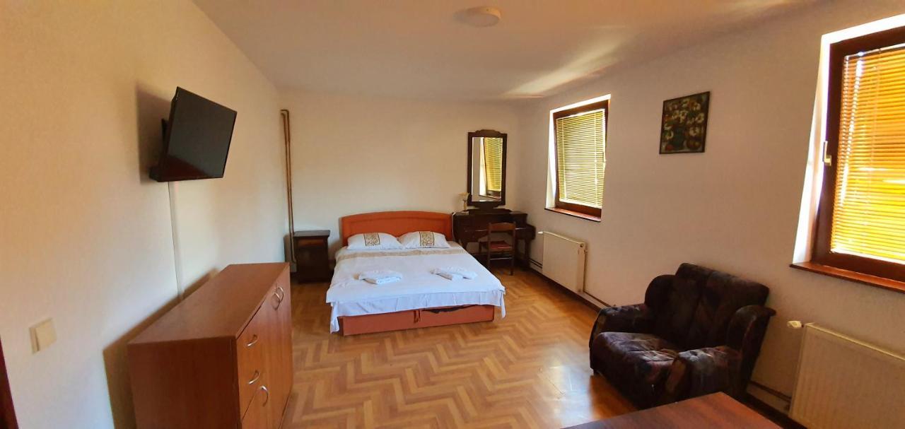 Hotel Dijamant ซลาตีบอร์ ภายนอก รูปภาพ