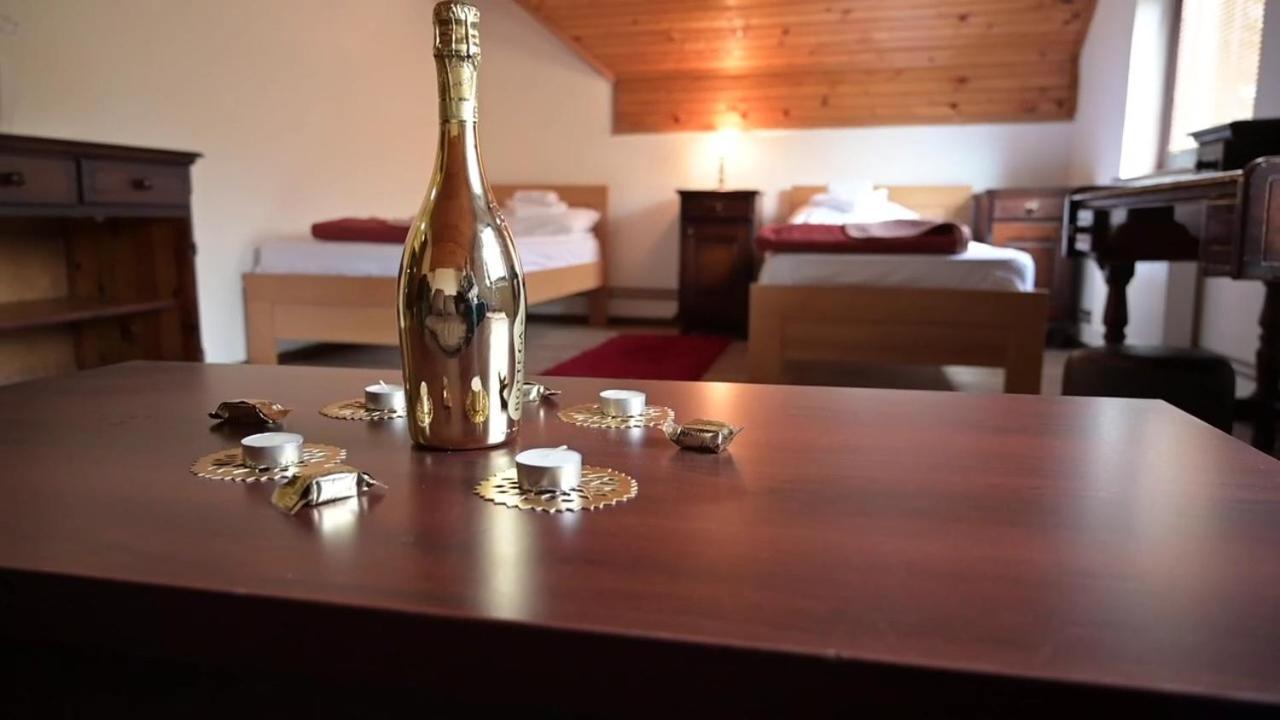 Hotel Dijamant ซลาตีบอร์ ภายนอก รูปภาพ