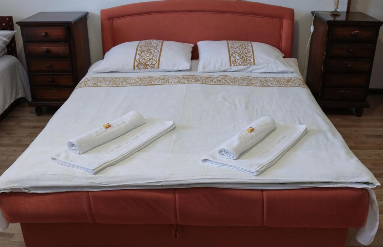 Hotel Dijamant ซลาตีบอร์ ภายนอก รูปภาพ