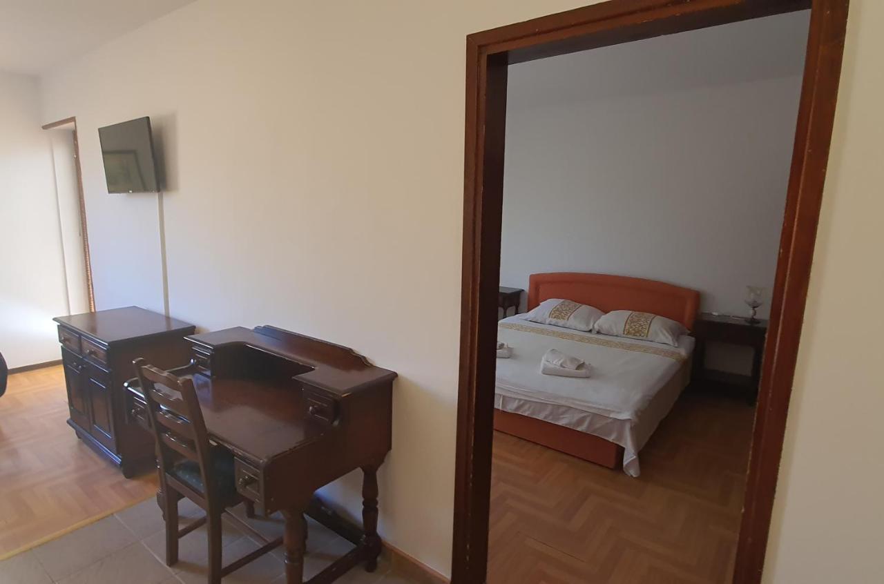 Hotel Dijamant ซลาตีบอร์ ภายนอก รูปภาพ
