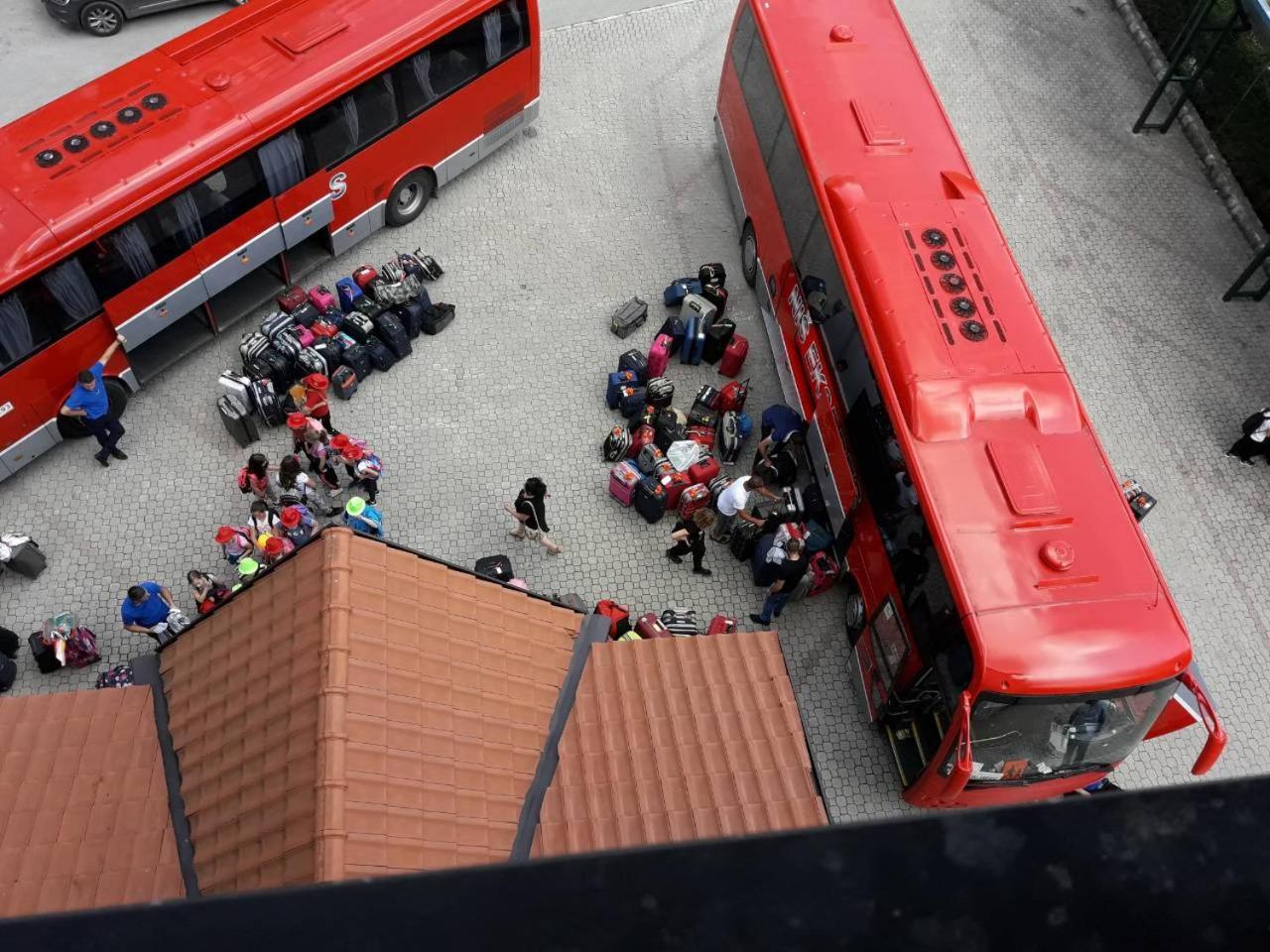 Hotel Dijamant ซลาตีบอร์ ภายนอก รูปภาพ